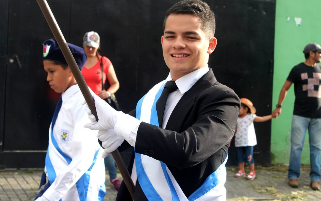 Desfile de la Alcadía Tecleña