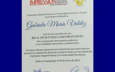 Beca Universitaria ex alumna Quiroz